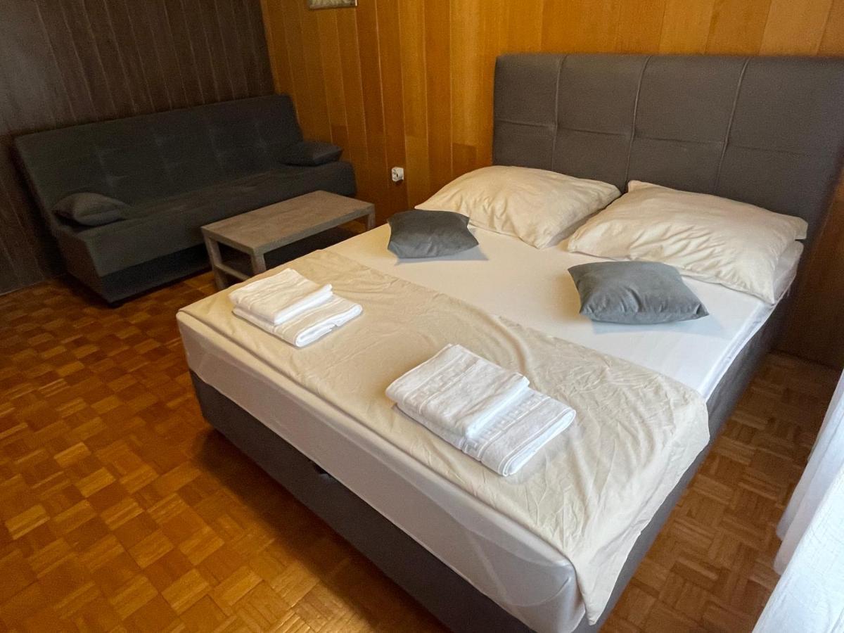 Apartment Ado Selce Eksteriør bilde