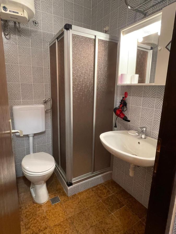 Apartment Ado Selce Eksteriør bilde